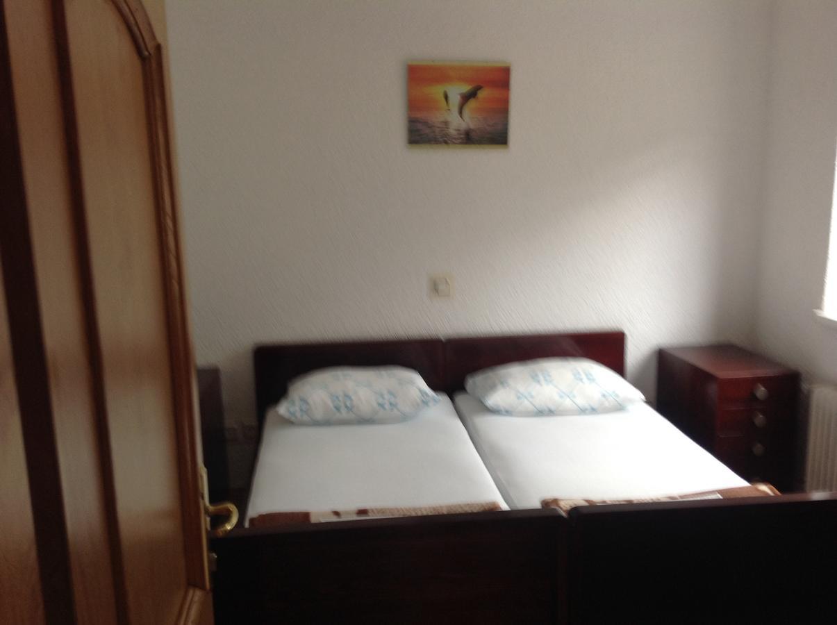Katarina Apartments And Rooms Sibinj Krmpotski Kamer foto